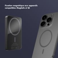 Selencia Powerbank Vivid 5 000 mAh - MagSafe et Qi - Noir / Chic Marble Black