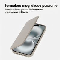imoshion Bookcase transparente avec MagSafe Apple iPhone 16 - Beige