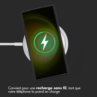 Accezz Coque Liquid Silicone Samsung Galaxy S23 Ultra - Noir