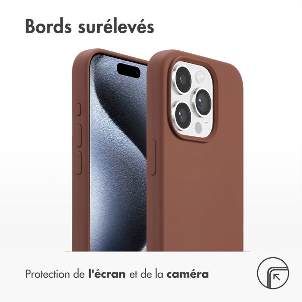 Accezz Coque Liquid Silicone avec MagSafe iPhone 15 Pro - New Tea Brown