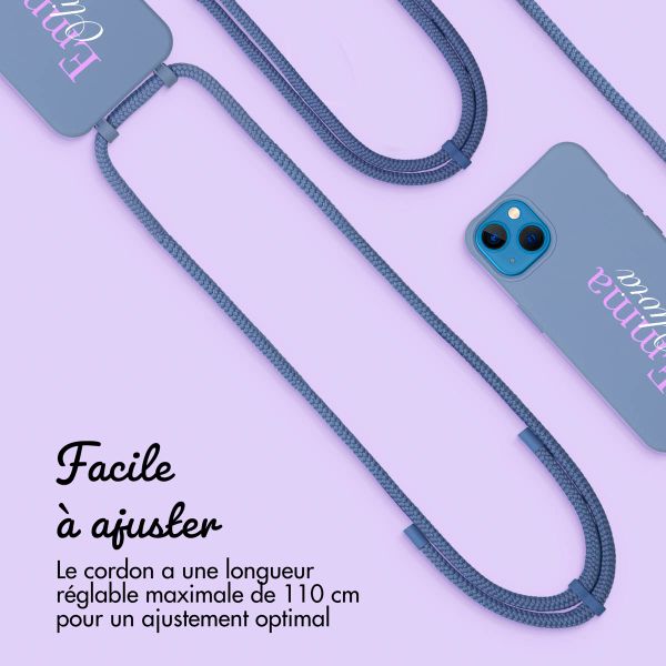 Coque de couleur personnalisée MagSafe avec cordon amovible  et nom iPhone 13 - Ash Blue