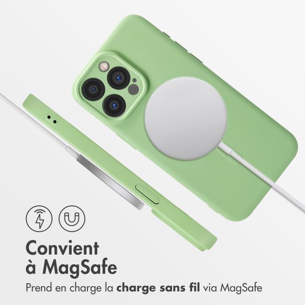 imoshion Coque Couleur avec MagSafe iPhone 15 Pro Max - Vert