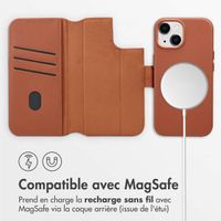 Accezz Étui de télephone portefeuille en cuir 2-en-1 avec MagSafe Apple iPhone 15 - Sienna Brown