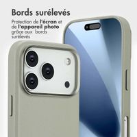 Accezz Étui de télephone portefeuille en cuir 2-en-1 avec MagSafe Apple iPhone 17 Pro - Light Grey