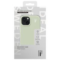 iDeal of Sweden Coque en silicone avec MagSafe Apple iPhone 17e / 16e / 15 / 14 / 13 - Sage Green