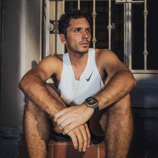 Nomad Bracelet Tempo en silicone Apple Watch Series 1 - 9 / SE (38/40/41 mm) | Series 10 / 11 (42 mm) - Black