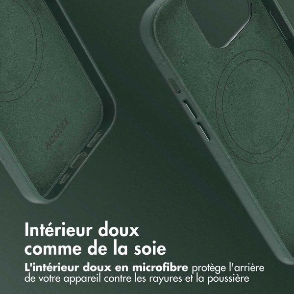 Accezz Coque arrière en cuir avec MagSafe Apple iPhone 13 Pro - Cedar Green