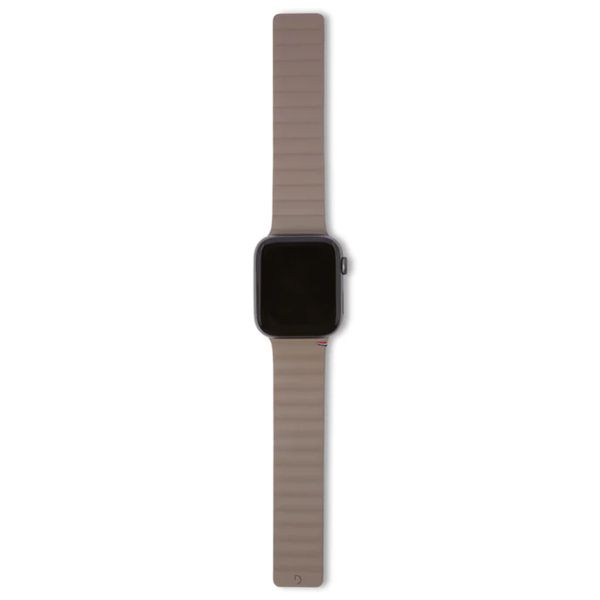 Decoded Silicone Magnetic Traction Strap Lite Apple Watch Series 1-9 / SE - 38/40/41 mm / Series 10 - 42 mm - Dark Taupe