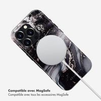 Selencia Coque arrière Vivid Tough avec MagSafe iPhone 16 Pro - Chic Marble Black