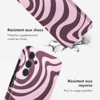 Selencia Coque arrière Vivid Samsung Galaxy A15 (5G) - Wavy Swirl Pink Plum