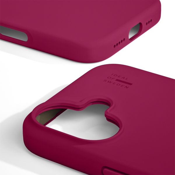 iDeal of Sweden Coque Silicone iPhone 16 - Cranberry