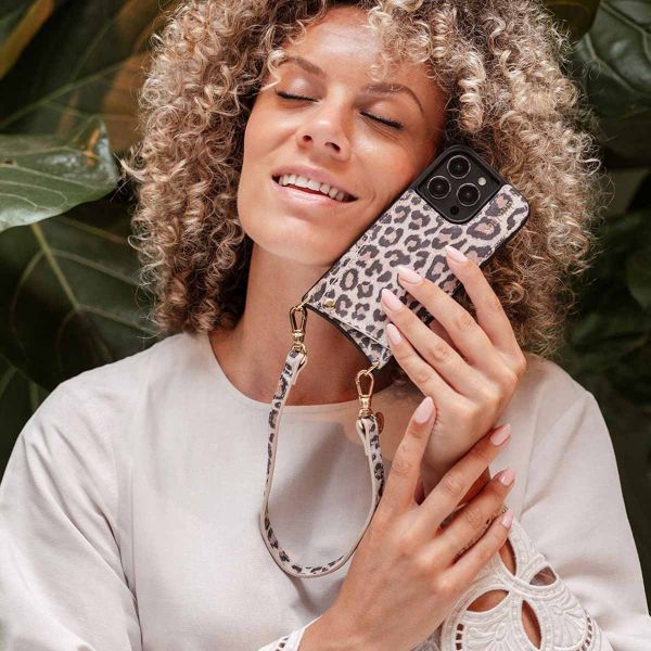 Dutchies Coque avec porte-cartes Apple iPhone 15 - Leo