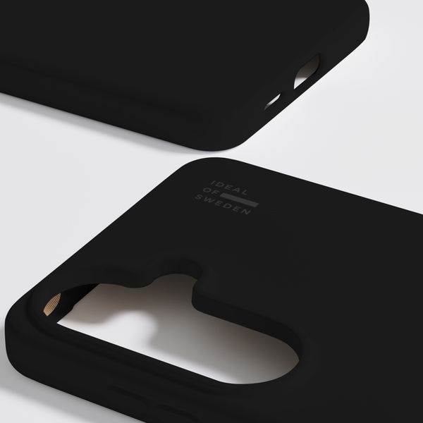 iDeal of Sweden Coque en silicone avec MagSafe Samsung Galaxy S26 Plus - Noir