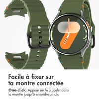 imoshion Bracelet Wave en silicone Samsung Galaxy Watch 4 / 5 / 6 / 7 (20 mm) - Vert foncé