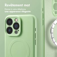 imoshion Coque Couleur avec MagSafe Apple iPhone 15 Pro Max - Vert