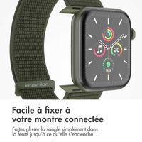 imoshion Bracelet en nylon Apple Watch Series 1 t/m 9 / SE (38/40/41 mm) | Series 10 / 11 (42 mm) - Army Green