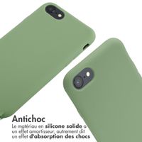 imoshion Coque en silicone avec cordon Apple iPhone SE (2022 / 2020) / 8 / 7 - Vert